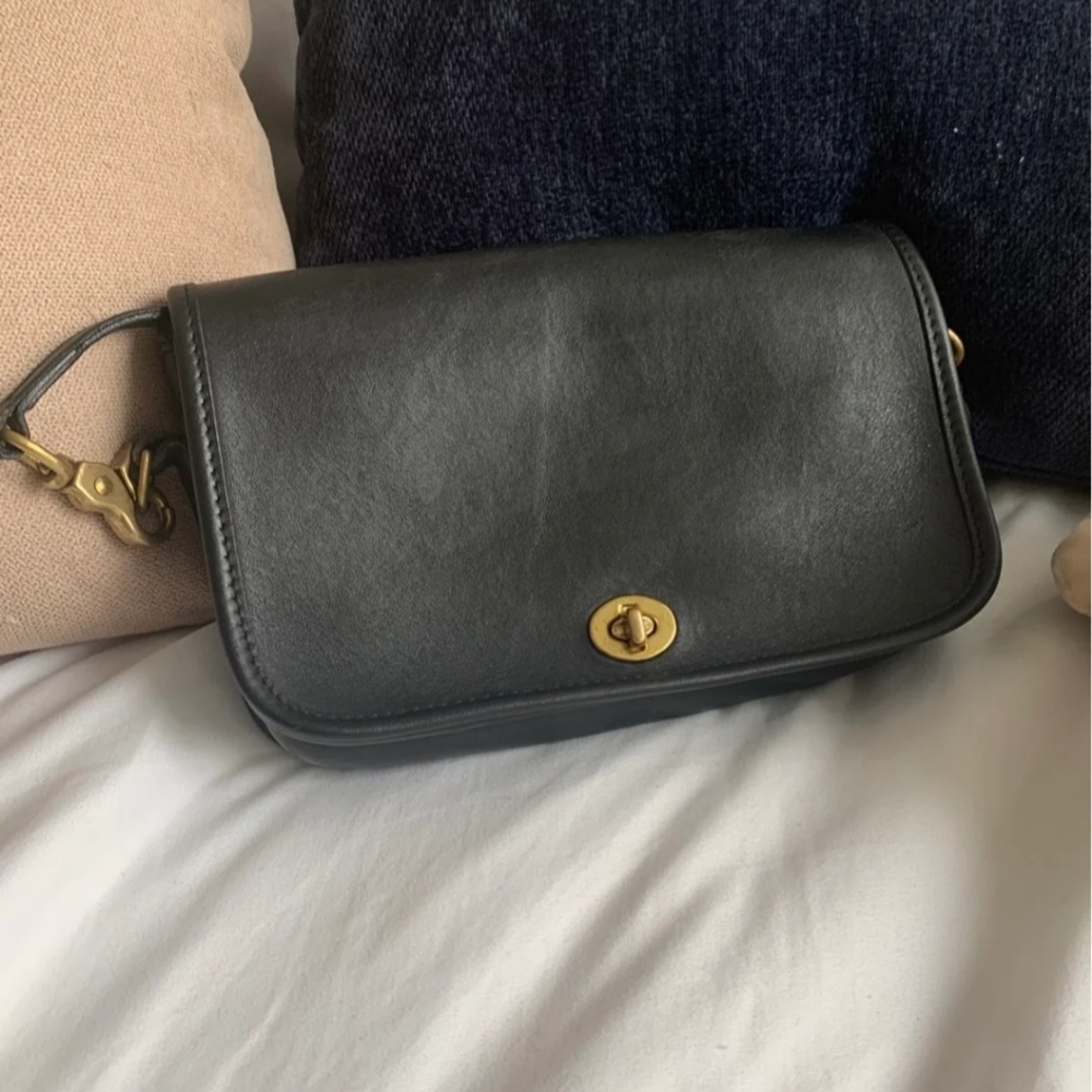 Vintage coach 9755